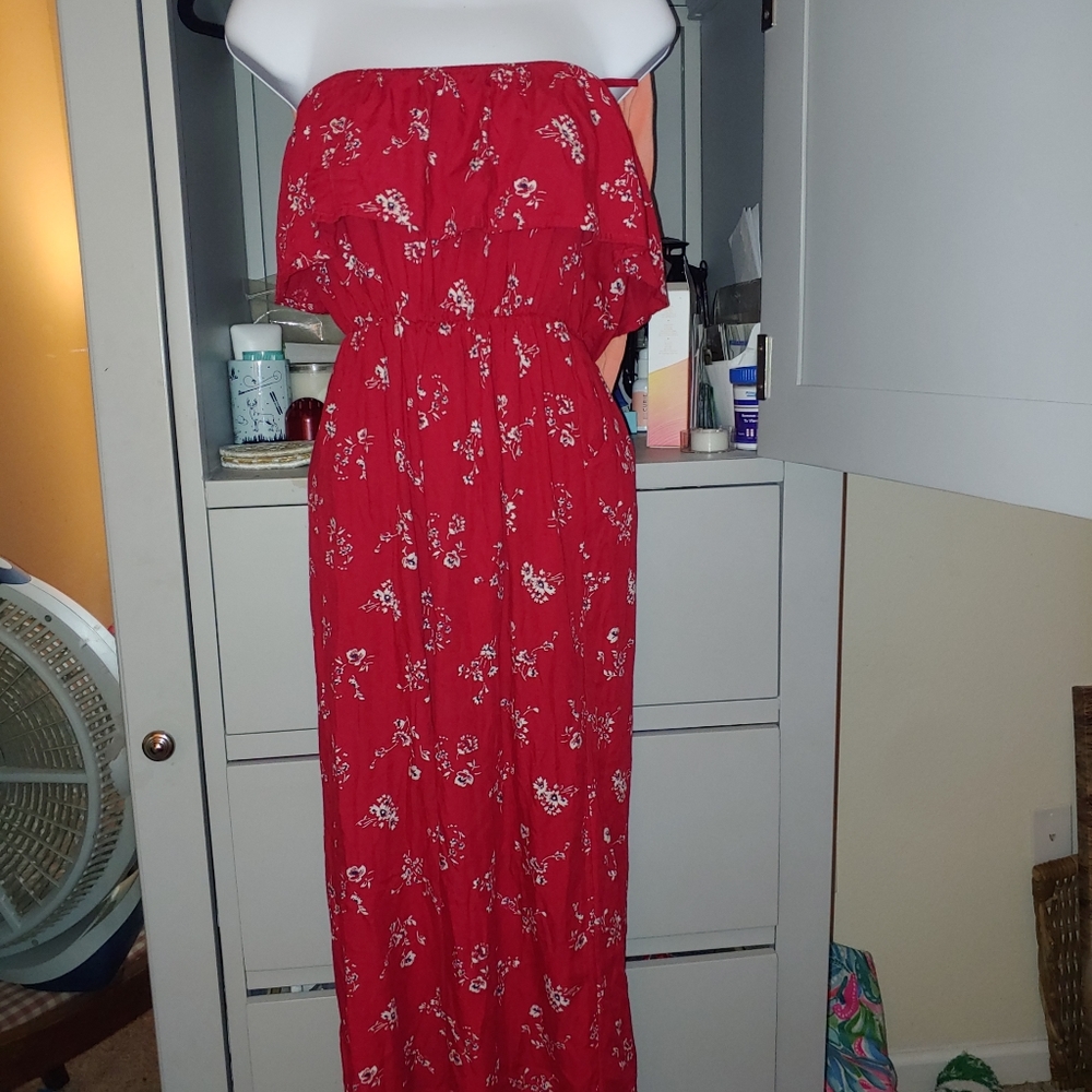 Hollister red sleeveless sexy romper